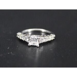Sterling Silver 925 ladies CZ Princess cut Engagement Ring Promise Ring Size 5.5